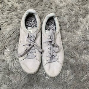 Women’s Grey Suede Pumas
